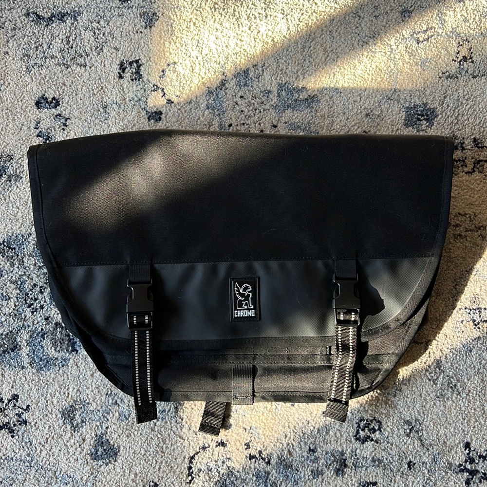 CHROME INDUSTRIES - CITIZEN MESSENGER BAG